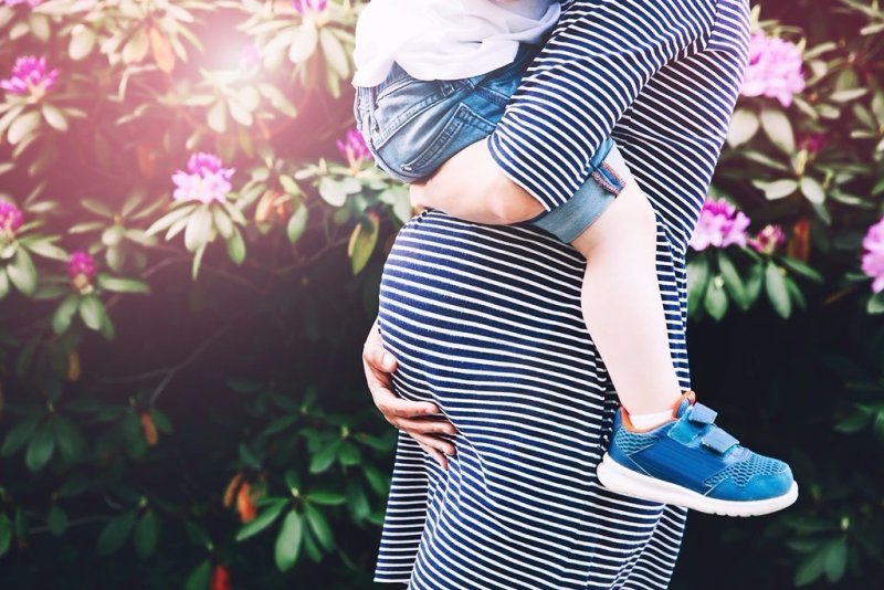 Těhotenství přináší řadu bizarních situací. Zdroj: Natalia Deriabina / Shutterstock, Inc.