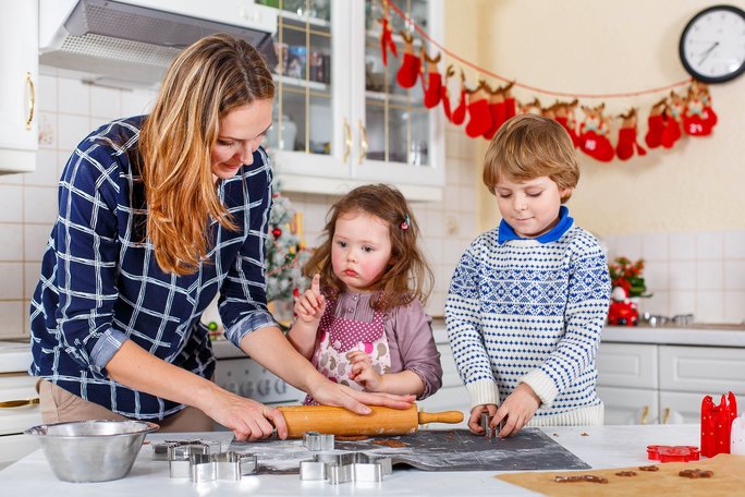 Vsaďte na zdravé vánoční recepty, které budou chutnat i dětem. Zdroj: Romrodphoto/ Shutterstock, Inc