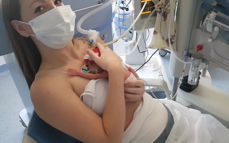 Denisa porodila ve 26. týdnu. Svým příběhem pomáhá ostatním maminkám nedonošeňátek