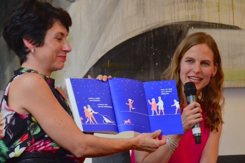 Kamila napsala knihu Třetí rodič. Zdroj: Kamila Šimůnková.