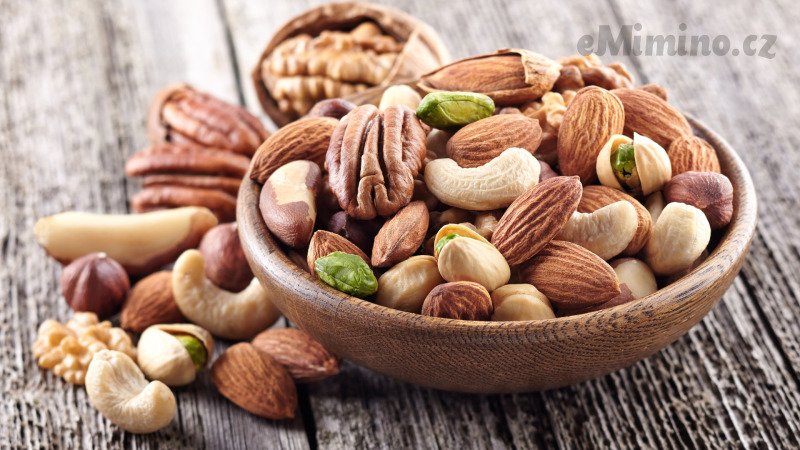 Ořechy jsou zdraví prospěšné obsahují velké množství omega- 3 mastných kyselin. Zdroj: Canva