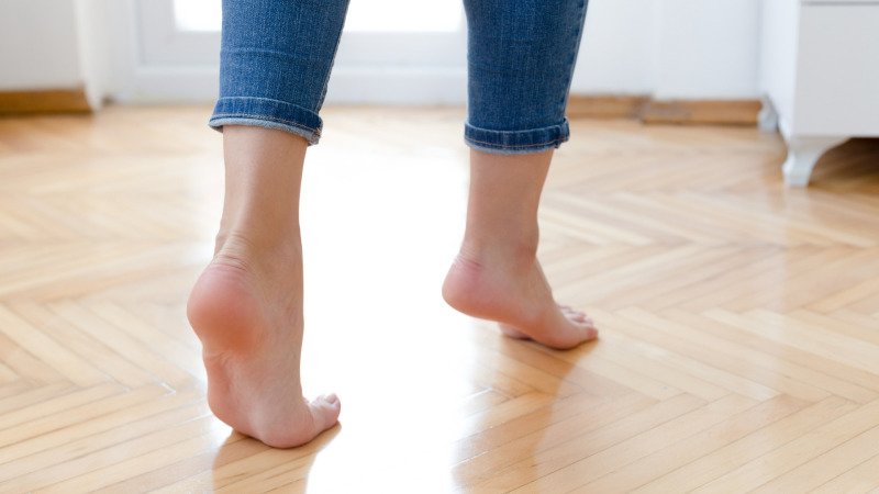 Čistá podlaha včetně všech rohů? S mopem Vileda Spin & Clean to zvládnete snadno