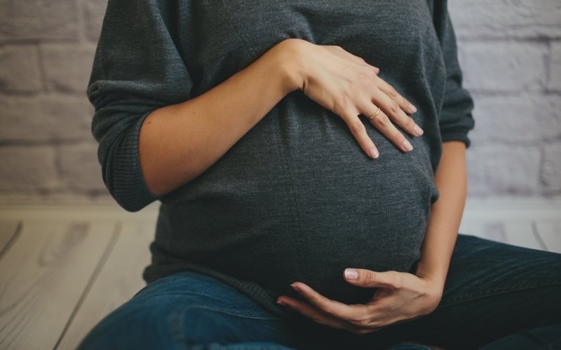 Koronavirus v těhotenství: Rizika jsou jako u běžné chřipky, míní gynekolog