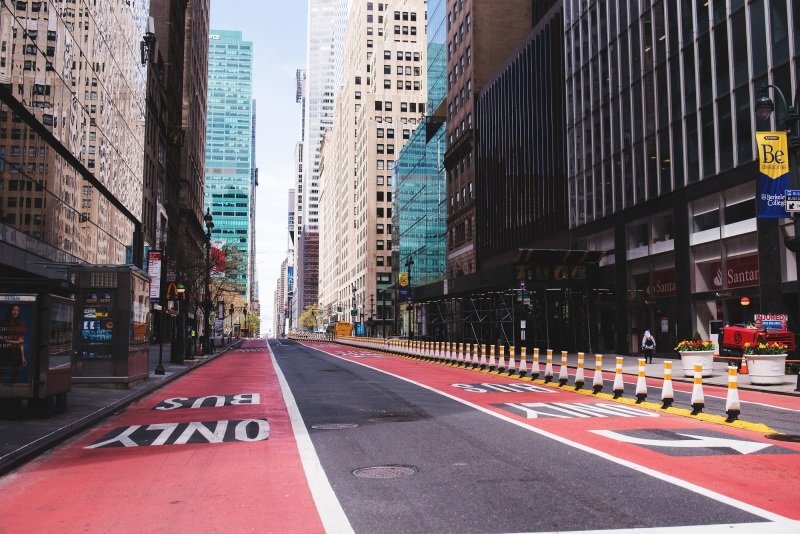 Prázdné ulice v jindy přelidněném New Yorku. Zroj: Anna Ratkopf.
