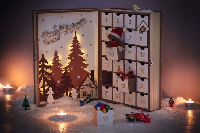 Zasoutěžte si o adventní kalendář. Zdroj: decoDoma.
